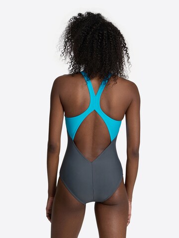 ARENA - Soutien Bustier Fato de banho desportivo 'KIKKO' em cinzento