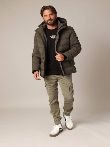 Veste d’hiver 'Chiro' Deeluxe en vert