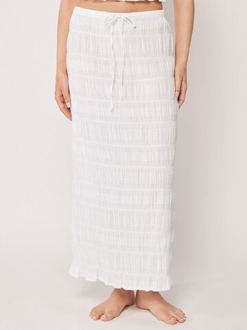 CALZEDONIA Skirt in White: front
