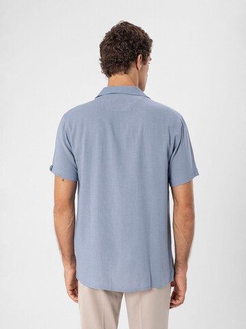 Antioch Regular fit Button Up Shirt in Blue
