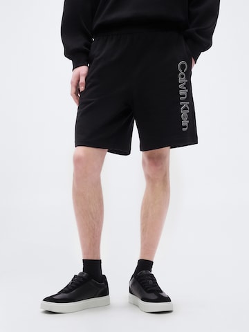 Loosefit Pantalon Calvin Klein en noir : devant