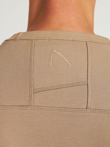 CHASIN' Sweatshirt ' Ryder ' in Beige