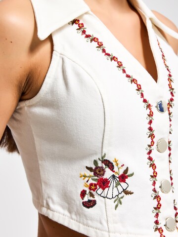 IT'S BASIC Bodywarmer 'CROPPED DENIM WAISTCOAT' in Wit