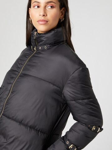 Manteau d’hiver 'Duffy' Hoermanseder x About You en noir