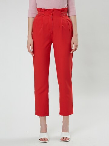 Influencer Tapered Bundfaltenhose in Rot: predná strana