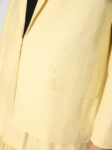 Ipuri Blazer in Yellow