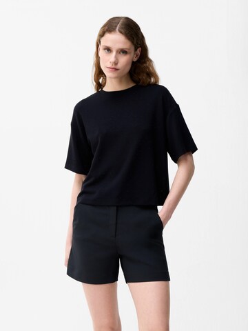 adl Blouse in Black: front