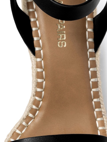 Dream Pairs Sandals in Black