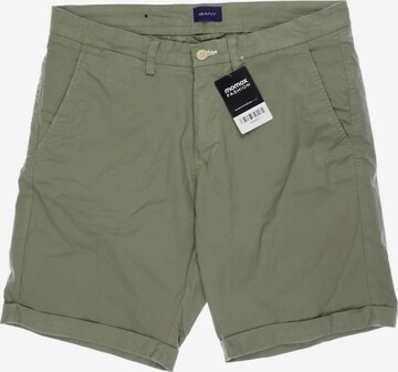 GANT Shorts in 33 in Green: front