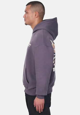 Dropsize Sweatshirt in Grey