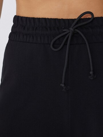 Tezenis Regular Pants in Black