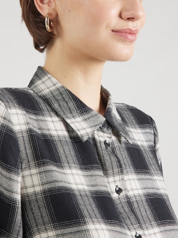 VERO MODA Блуза в черно
