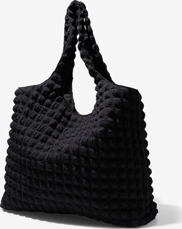 PIECES Μεγάλη τσάντα 'KINNA' σε μαύρο: μπροστά