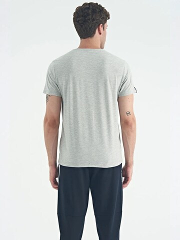 T-Shirt Tommy Life en gris