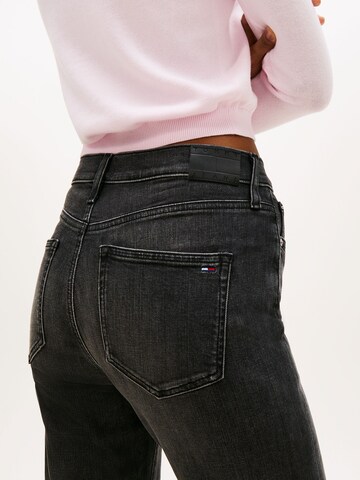Tommy Jeans - Acampanado Vaquero 'SYLVIA' en negro