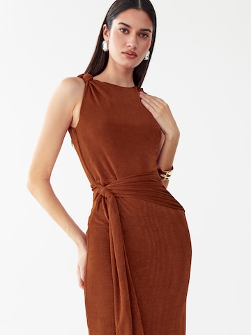 Robe 'Arnah' BWLDR en marron