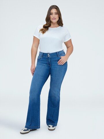 Fiorella Rubino Flared Jeans in Blauw