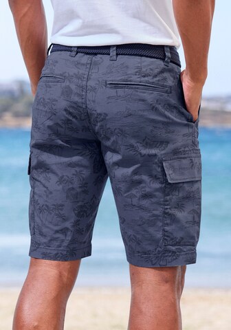 JOHN DEVIN Regular Shorts in Blau
