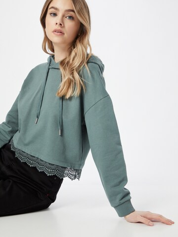 ABOUT YOU Sweatshirt 'Letizia' in Groen