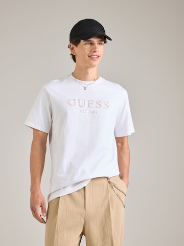 GUESS Μπλουζάκι σε λευκό: μπροστά