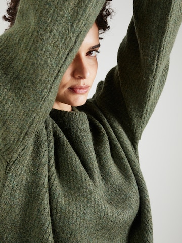 ABOUT YOU Sweter oversize 'Mina' w kolorze zielony
