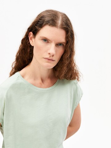 T-shirt ARMEDANGELS en bleu