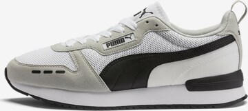 Baskets basses PUMA en gris : devant