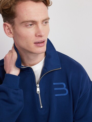 BEARTH Sweatshirt in Blue