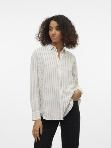 Camicia da donna 'LINN' di VERO MODA in bianco: frontale