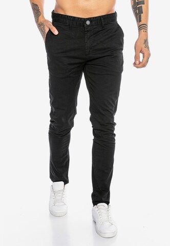 Redbridge Regular Chino Pants 'Luton' in Black: front