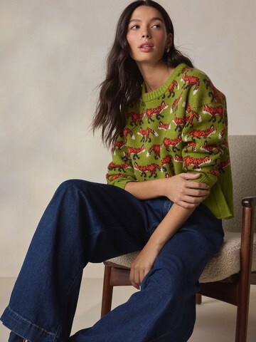 Next Sweater in Green: front