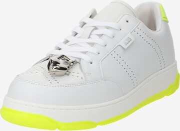 Sneaker low 'ESSENTIAL NAMI' de la GCDS pe alb: față