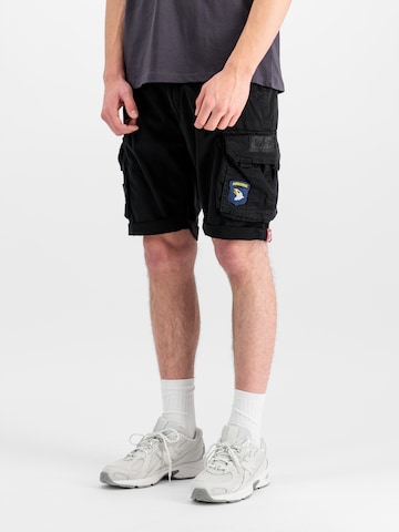 ALPHA INDUSTRIES Slimfit Παντελόνι cargo σε μαύρο: μπροστά
