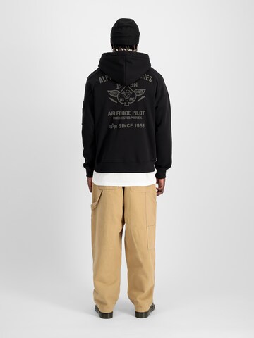 ALPHA INDUSTRIES Суичър в черно