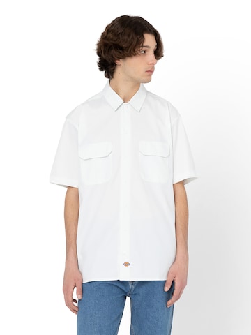 DICKIES Comfort fit Button Up Shirt in White: front