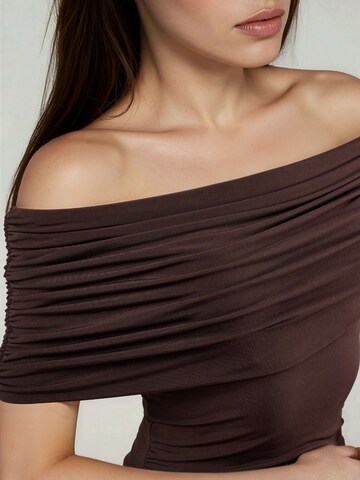 Hiccup Evening dress in Brown
