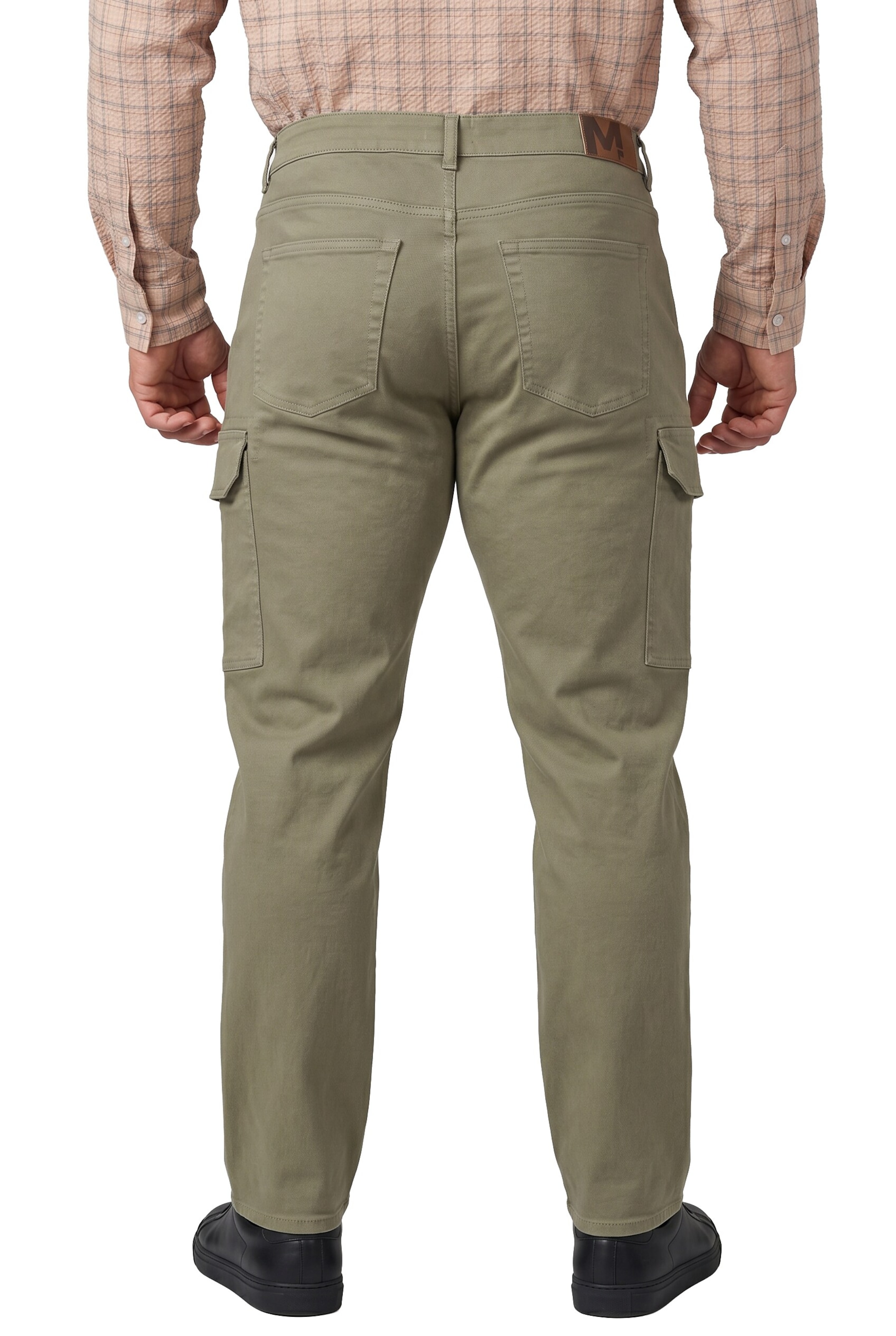 Men Plus Loose fit Jeans in Green