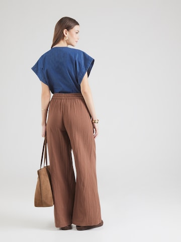 QS Wide leg Trousers in Brown