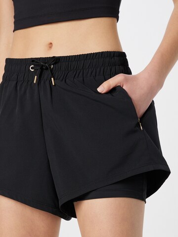 Athlecia Regular Sportshorts 'Timmie' in Schwarz