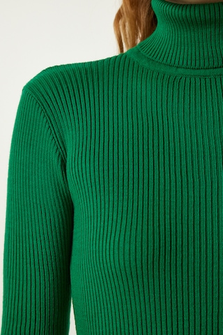 Rochie tricotat de la Happiness İstanbul pe verde