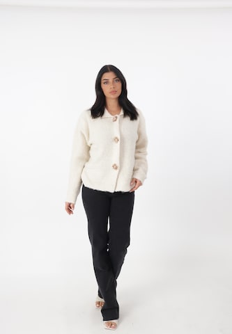 Giacchetta di Elara in beige: frontale