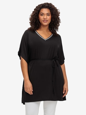 SHEEGO Tunic in Black: front