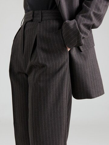 TOPSHOP Обычный Плиссированные брюки в Серый