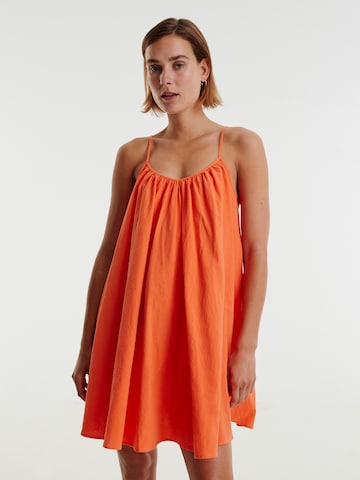 Robe d’été 'Freda' EDITED en orange : devant