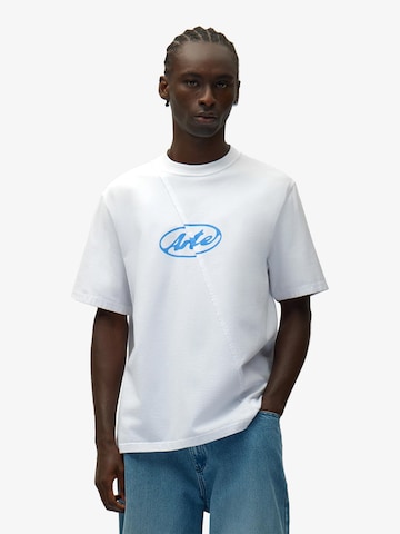 Maglietta di ARTE ANTWERP in bianco: frontale