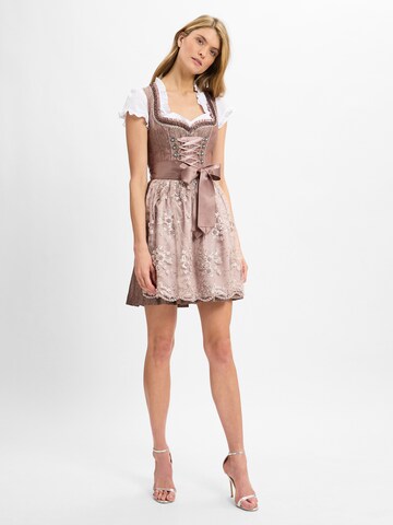 Krüger Madl Dirndl in Pink: front
