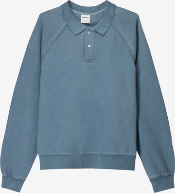 Sweat-shirt Bershka en bleu : devant
