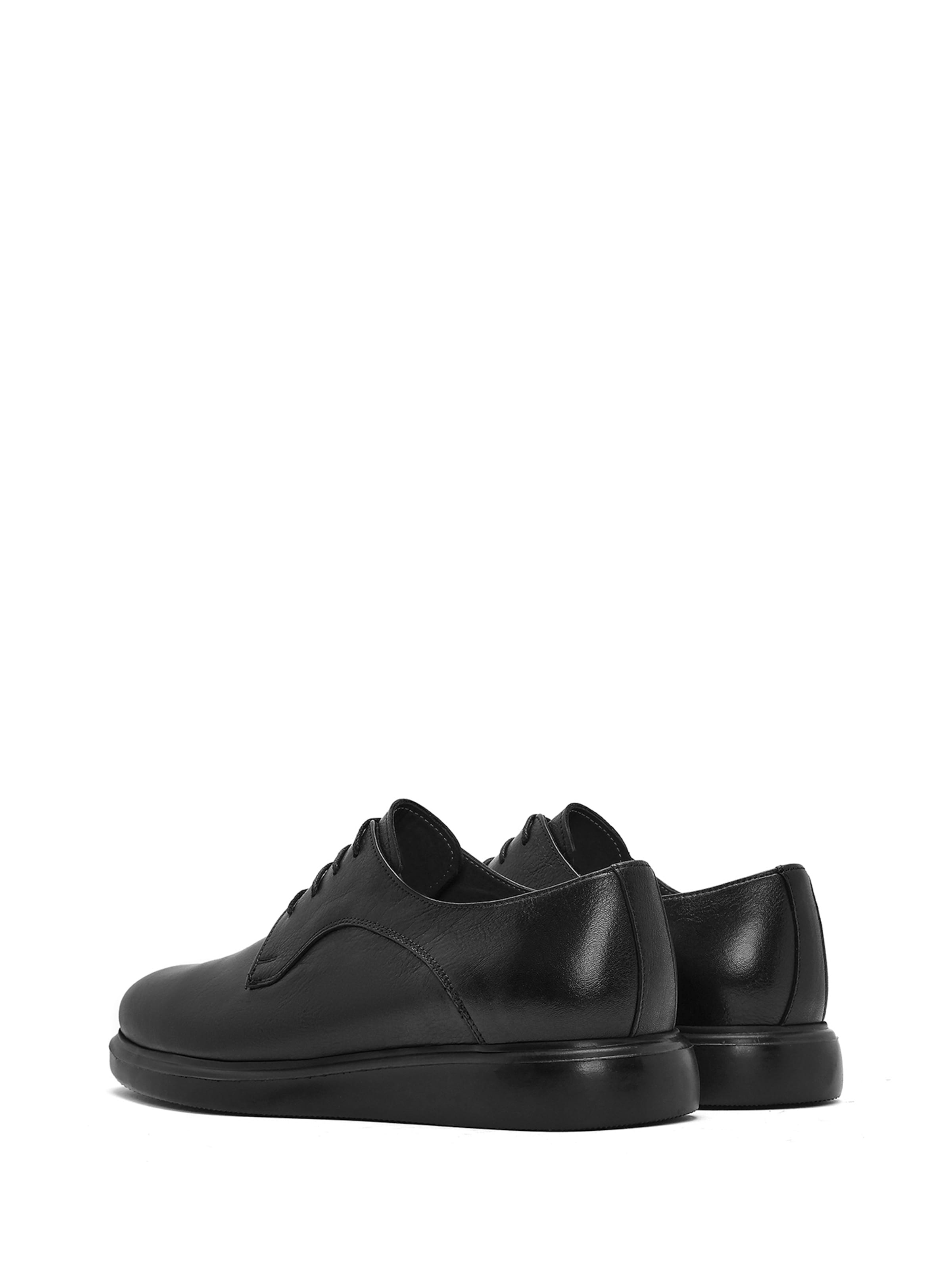 Derimod - Zapatos con cordón en negro