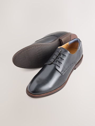 Chaussure à lacets Next en noir