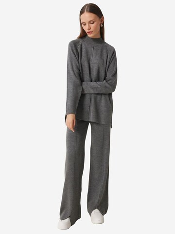 Happiness İstanbul - Roupa de casa 'Zweiteiliges Set' em cinzento